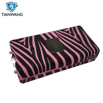 مسدس صاعق كلاسيكي مموه قابل لإعادة الشحن